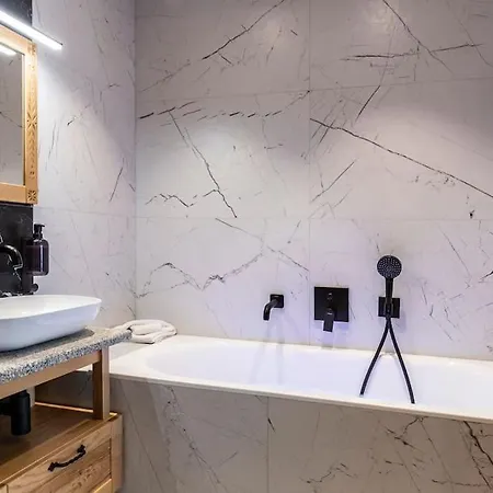 Mountain Base - Diamentowe Tarasy 1 Z Wanna Z Hydromasazem Apartment